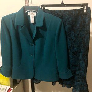 STUDIO I Vintage 2 pc. Solid Dark Green Blazer Suit and Paisley Skirt Set